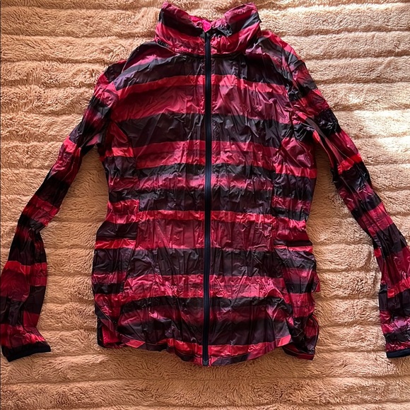 Brooks women’s windbreaker - Picture 1 of 4
